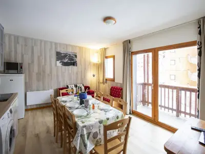 Cuisine ou kitchenette dans l'établissement Apartment for 8 people with parking