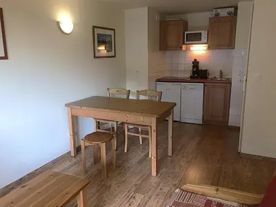 Cuisine ou kitchenette dans l'établissement Apartment in Val Cenis near Arc River