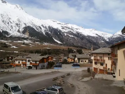 Vue générale sur la montagne ou vue sur la montagne depuis l'appartement
