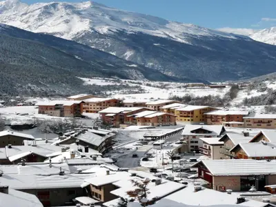 Vue générale sur la montagne ou vue sur la montagne depuis l'appartement
