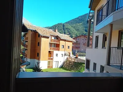 Vue générale sur la montagne ou vue sur la montagne depuis l'appartement