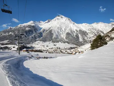 Vue générale sur la montagne ou vue sur la montagne depuis l'appartement