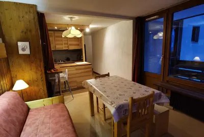 Coin salon dans l'établissement MyHome - Bol8 - T2 5pax skis aux pieds Val Claret
