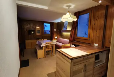 Cuisine ou kitchenette dans l'établissement MyHome - Bol8 - T2 5pax skis aux pieds Val Claret