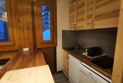 Cuisine ou kitchenette dans l'établissement MyHome - Bol8 - T2 5pax skis aux pieds Val Claret