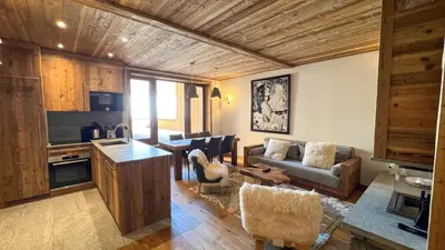 Cuisine ou kitchenette dans l'établissement Résidence KILIMANDJARO - appt 3 pièces 60m2 - by Hotel MontBlanc