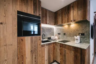Cuisine ou kitchenette dans l'établissement Appartement Eclipse by ExplorHome I 4 à 6 personnes I Skis aux pieds I Tignes, Val Claret