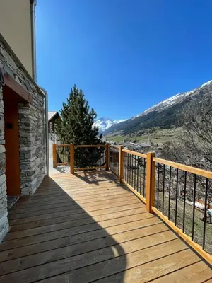 Vue générale sur la montagne ou vue sur la montagne depuis l'appartement