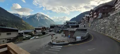 Vue générale sur la montagne ou vue sur la montagne depuis l'appartement