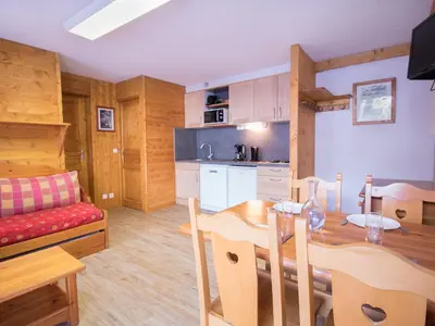 Cuisine ou kitchenette dans l'établissement Appartement cosy avec terrasse à Aussois, 4 pers. - FR-1-508B-12