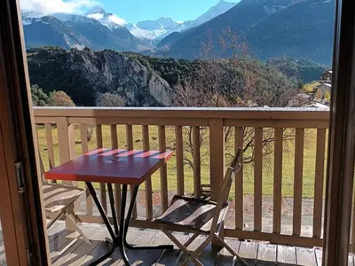 Vue générale sur la montagne ou vue sur la montagne depuis l'appartement