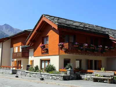 Vue générale sur la montagne ou vue sur la montagne depuis l'appartement