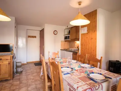 Cuisine ou kitchenette dans l'établissement Appartement 6 pers à Aussois avec parking - FR-1-508B-49