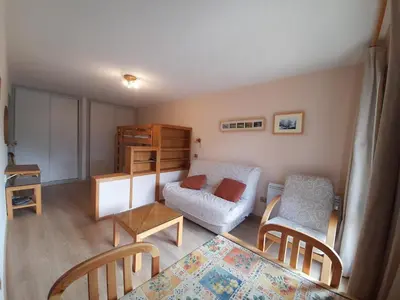 Un ou plusieurs lits dans un hébergement de l'établissement Studio 4 pers à Aussois avec terrasse exposée sud - FR-1-508B-29