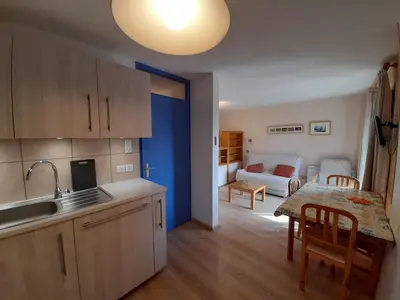 Cuisine ou kitchenette dans l'établissement Studio 4 pers à Aussois avec terrasse exposée sud - FR-1-508B-29