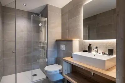 Salle de bains dans l'établissement TERRESENS - L'Etoile de la Vanoise