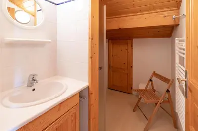 Salle de bains dans l'établissement Le Placement - 6-kamer chalet | 10/11 personen ***