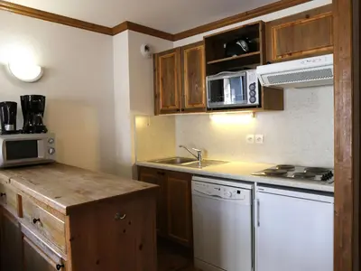 Cuisine ou kitchenette dans l'établissement Appartement spacieux 6 pers, balcon, WIFI - FR-1-508B-22