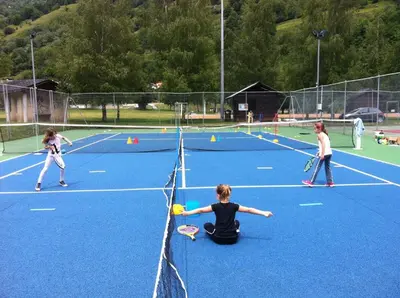 Tennis ou squash au sein de l'appartement ou à proximité