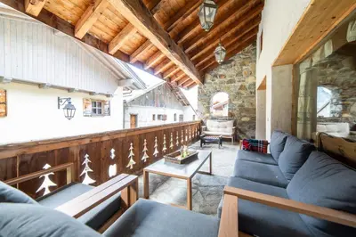 Coin salon dans l'établissement Le Saint Bernard
