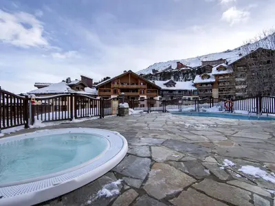 Vue générale sur la montagne ou vue sur la montagne depuis l'appartement