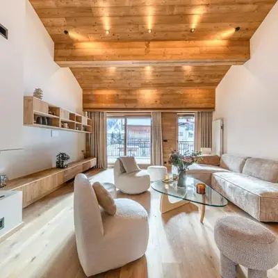 Appartement de luxe à Val-d'Isère avec piscine et parking - FR-1-694-421