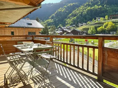 Vue générale sur la montagne ou vue sur la montagne depuis la maison de vacances
