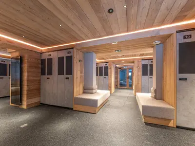 Un ou plusieurs lits dans un hébergement de l'établissement Appartement de Standing avec Piscine, Sauna et Hammam à Val-d'Isère - FR-1-694-426