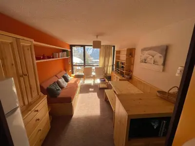 Un ou plusieurs lits dans un hébergement de l'établissement Appt Marmays cosy plein Sud