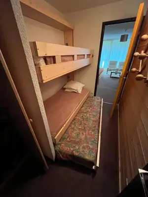 Un ou plusieurs lits dans un hébergement de l'établissement Appt Marmays cosy plein Sud