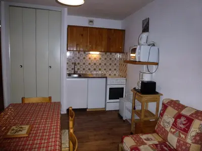 Cuisine ou kitchenette dans l'établissement Résidence Arcelle / Arselle - Studio pour 4 Personnes MAE-0403