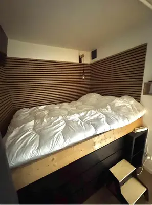 Un ou plusieurs lits dans un hébergement de l'établissement ARC 2000, Studio rénové 4 couchages, Vue Montagne