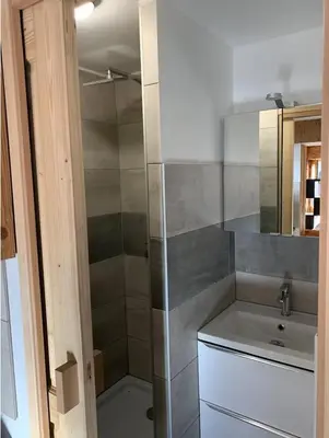 Salle de bains dans l'établissement Chalet l'Igloo