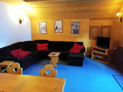 Coin salon dans l'établissement Chalet l'Igloo - 14 personnes