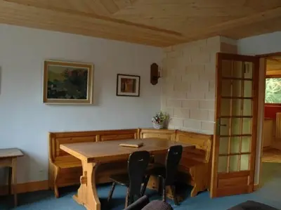 Coin salon dans l'établissement Chalet l'Igloo - 14 personnes
