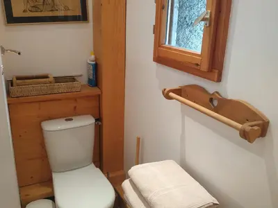 Salle de bains dans l'établissement Studio 3 pers - Ski aux pieds - Centre Val d'Isère - Wifi - FR-1-519-37