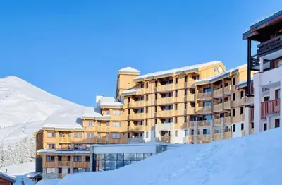Vue générale sur la montagne ou vue sur la montagne depuis l'appartement