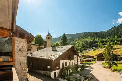 Vue générale sur la montagne ou vue sur la montagne depuis l'appartement
