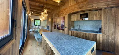 Cuisine ou kitchenette dans l'établissement Chalet Les Martin's 4