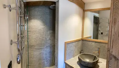 Salle de bains dans l'établissement Chalet Les Martin's 4
