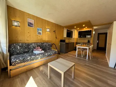 Coin salon dans l'établissement SCHUSS 103 - Superbe T2 - Val Claret Centre