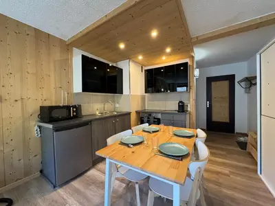 Cuisine ou kitchenette dans l'établissement SCHUSS 103 - Superbe T2 - Val Claret Centre