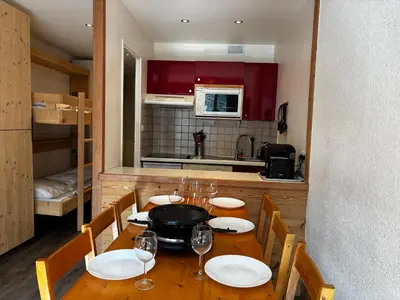 Coin salon dans l'établissement CUR A 20 Charmant T2, 6pers ski au pied - Val Claret Centre