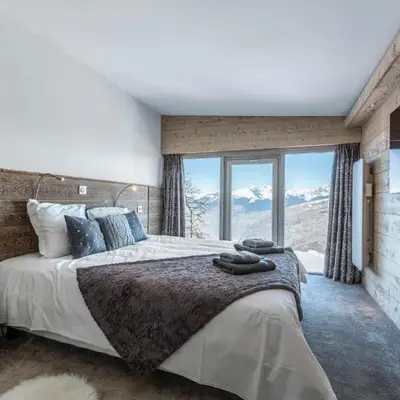 ARC 1800 double duplex de haut standing