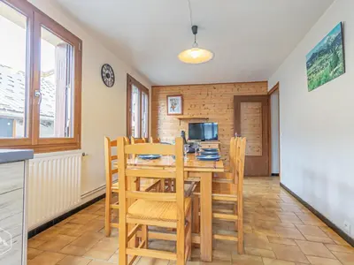 Plan de l'établissement Appartement spacieux, centre village, animaux acceptés - FR-1-840-3