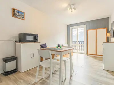 Cuisine ou kitchenette dans l'établissement Studio 21m² avec balcon à Aussois, proche remontées mécaniques - FR-1-840-15