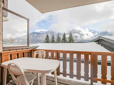 Vue générale sur la montagne ou vue sur la montagne depuis l'appartement