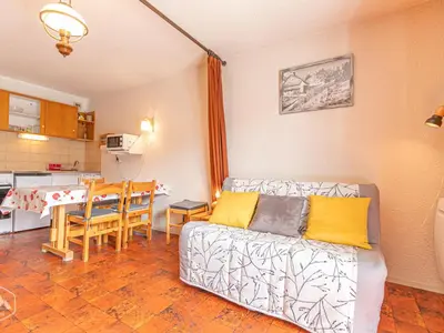 Cuisine ou kitchenette dans l'établissement Studio lumineux 2* pour 3 pers, proche remontées, balcon - FR-1-840-16