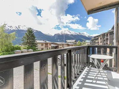 Vue générale sur la montagne ou vue sur la montagne depuis l'appartement