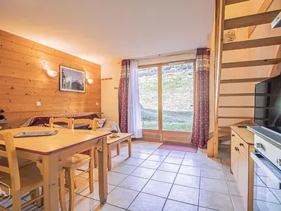 Télévision ou salle de divertissement dans l'établissement Appartement duplex 6 pers, terrasse, connectivité, parking - FR-1-840-22